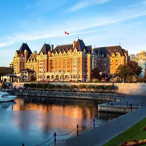 Отель Fairmont Empress *****