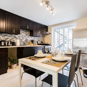 Cozy In Downtown Of Apartment